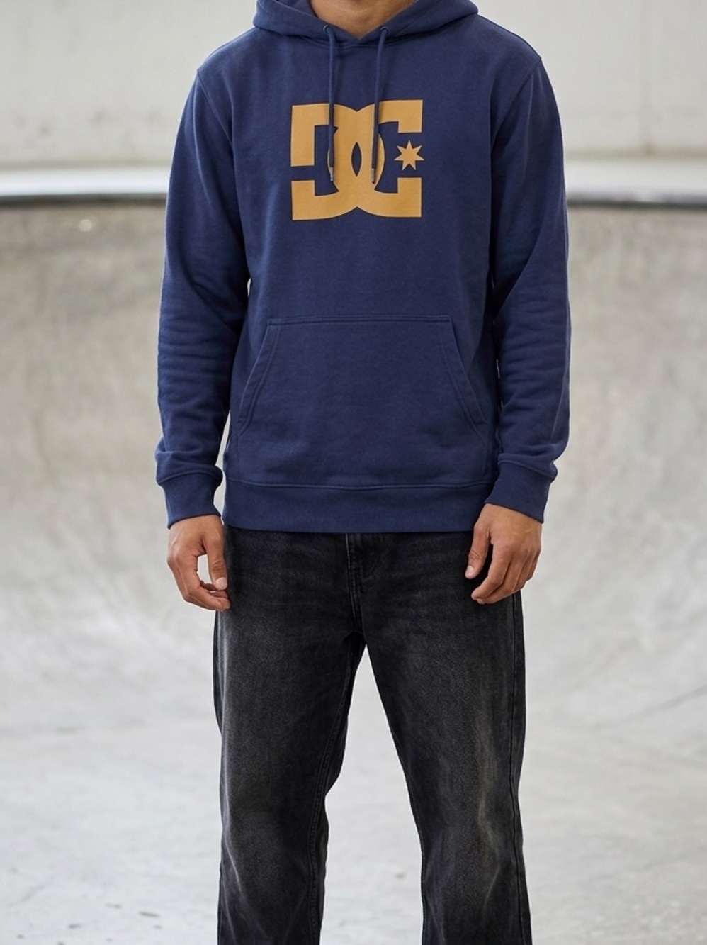 Y2K DC Shoes Navy Pullover Skater Hoodie with Gold Logo XL